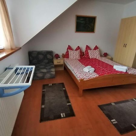 Joos Apartman Sarvar Ngoại thất bức ảnh