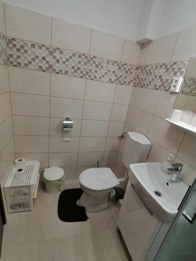 Joos Apartman Sarvar Ngoại thất bức ảnh